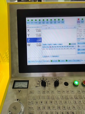 EDM 작은 구멍 뚫기 기계 Sjd704c 경제적인 CNC 기계 도구
