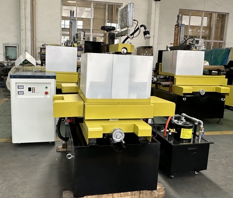 공장 가격 CNC 와이어 절단 EDM Dk7755 스마트 타입