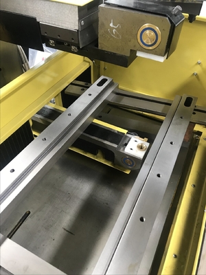고 정밀성 SE250 CNC 와이어 절단 EDM 기계
